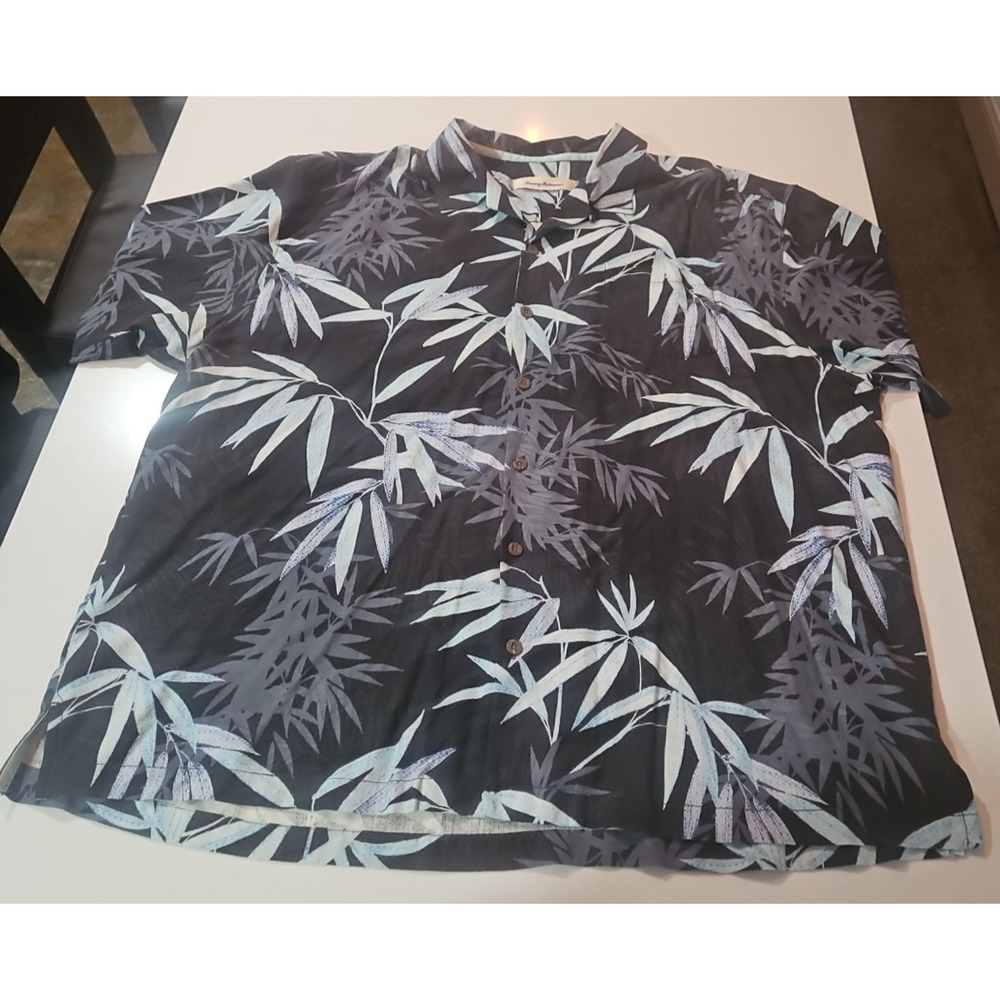 Tommy Bahama Hawaiian Men Shirt Floral Design 100% Silk XXL